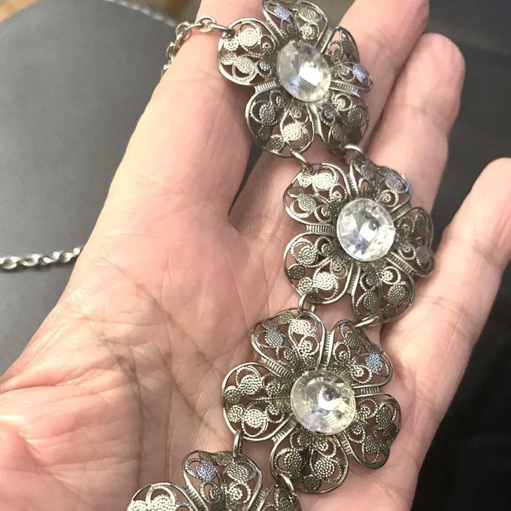 Vintage Silver Tone Filigree Flower Link Chocker Necklace Center Rhinestones